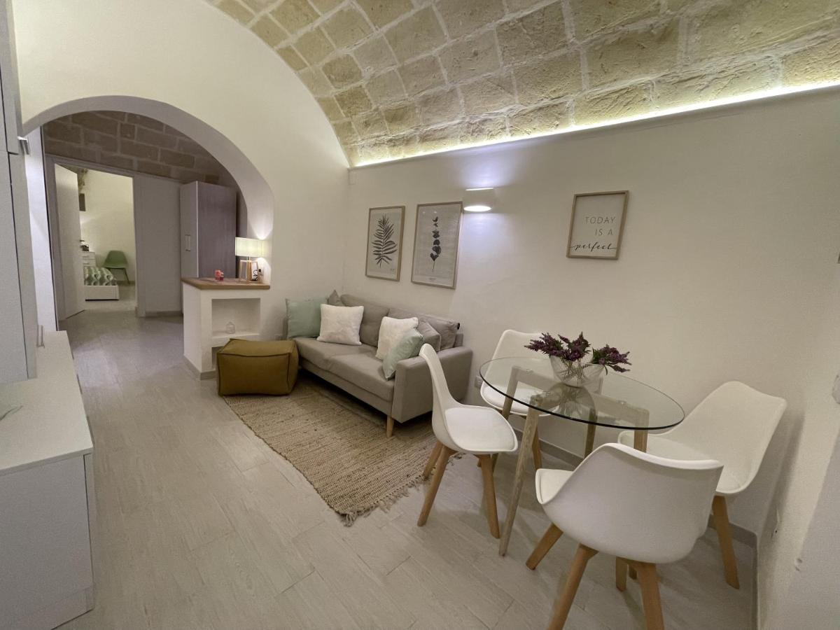 Апартаменты La Perla Del Borgo Таранто Экстерьер фото