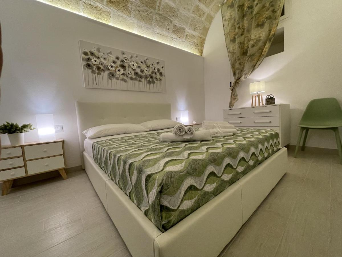 Апартаменты La Perla Del Borgo Таранто Экстерьер фото