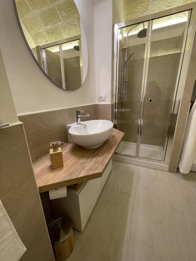 Апартаменты La Perla Del Borgo Таранто Экстерьер фото