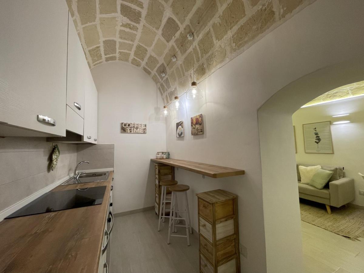 Апартаменты La Perla Del Borgo Таранто Экстерьер фото