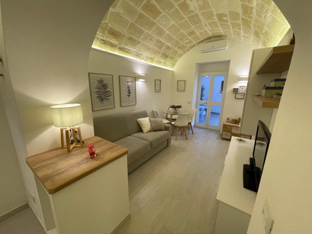 Апартаменты La Perla Del Borgo Таранто Экстерьер фото